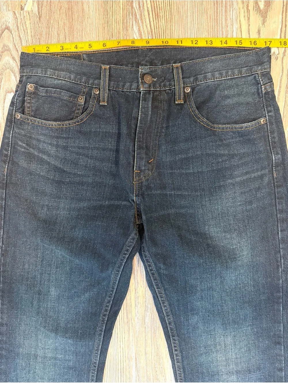​Levi's 527 Slim Bootcut Men's Jeans Size 34x32 Medium/Dark Wash
